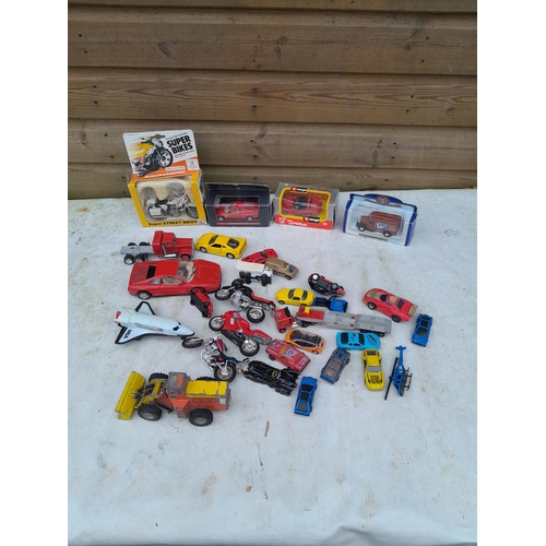 161 - Boxed and play worn die cast toy cars, mixed makers, Burago, Dinky and others