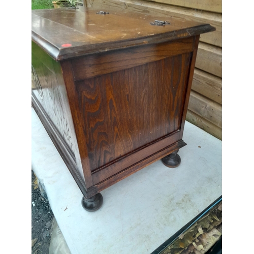 295 - Vintage oak blanket box