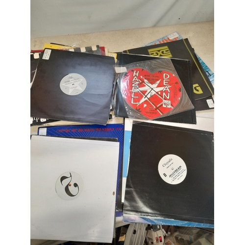 354 - Collection of vinyl 12