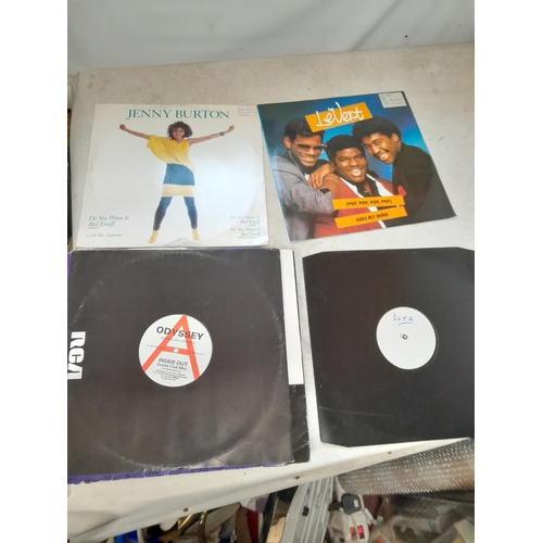 354 - Collection of vinyl 12