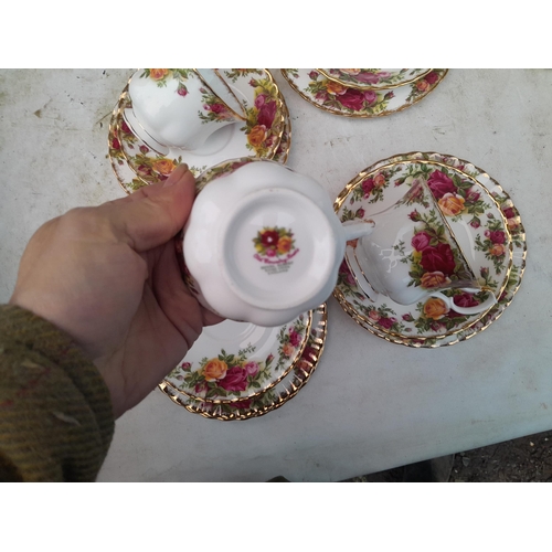 101 - Royal Albert Old Country Roses tea ware in good order