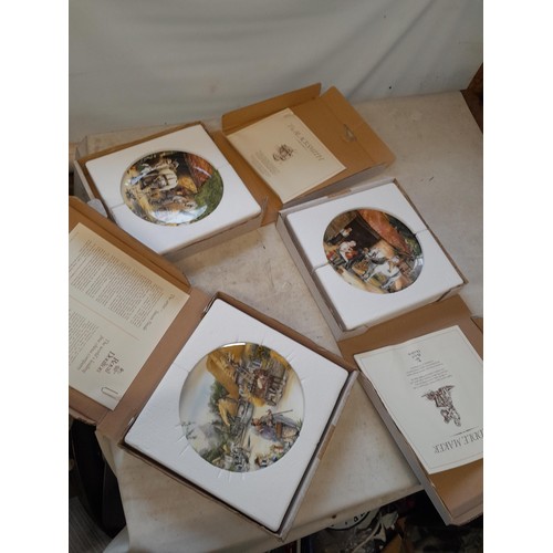 80 - Royal Doulton collectors plates x 3 boxed with certs.