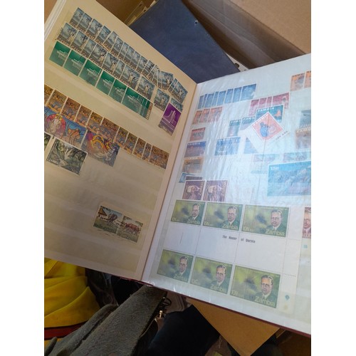 115 - A Mint and Used collection of stamps of Africa, this extensive collection is offered in stock books,... 