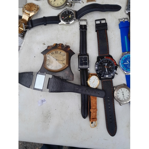 145 - Varied array of vintage and modern wristwatches