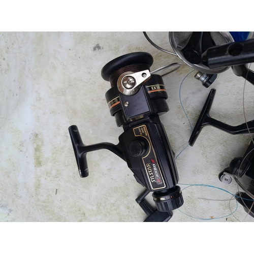 148 - Fishing interest : 3 x modern fishing reels : Silstar Ryobi & Daiwa