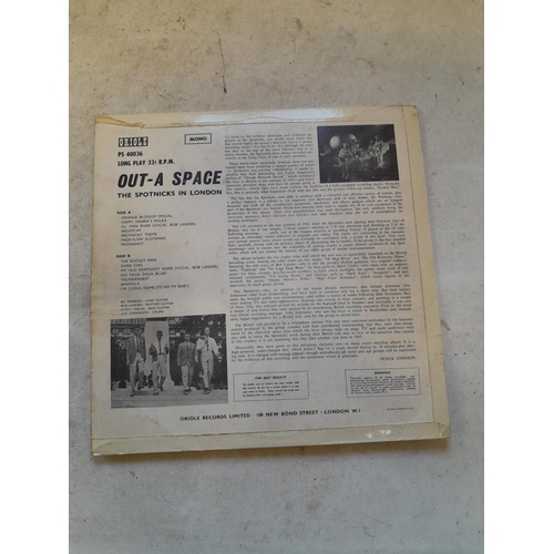 436 - 1 x vinyl record : Spotnicks Out a Space on Oriole