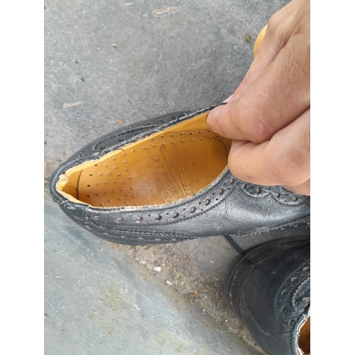 439 - Scottish military interest leather dress shoes, damaged bowler and shoe trees