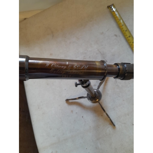 487 - Antique style desk telescope