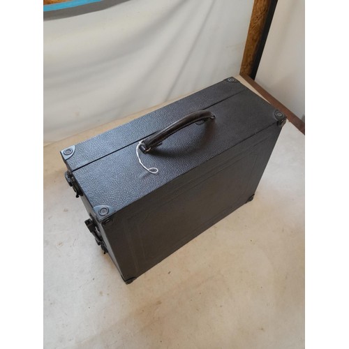 647 - Colombia wind up portable table top model gramophone, with original Colombia soundbox, spare needles... 