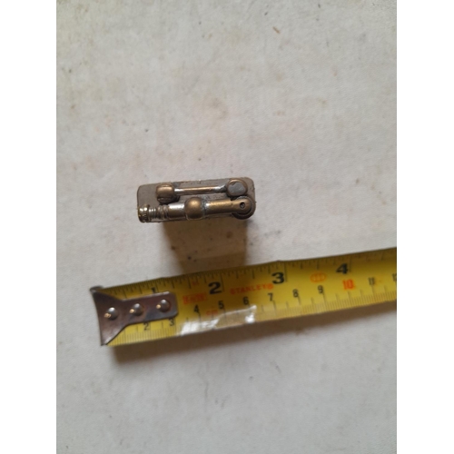 661 - Parker Beacon lift arm lighter from the 1920s with lizard skin cover jacket British Patent, made in ... 