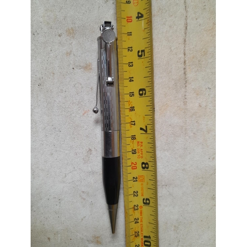 689 - Rare early model flat top Ronson Penciliter, Pat 92996, BR Pat 291895, Canada Pat 289148, US Pat 190... 