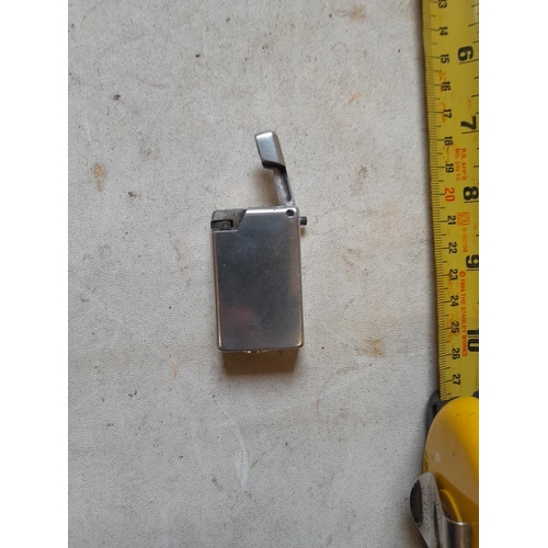690 - Vintage chrome plate lighter from the 1930's with flip top action, no makers mark