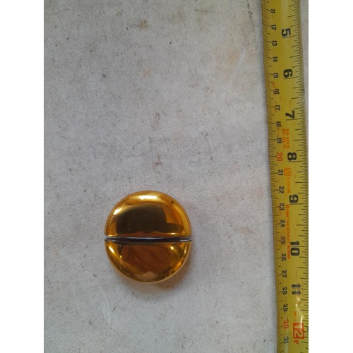 Lot 751       
