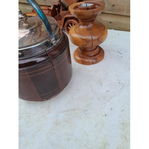 17 - Assorted wooden ware, Edwardian inlaid biscuit barrel