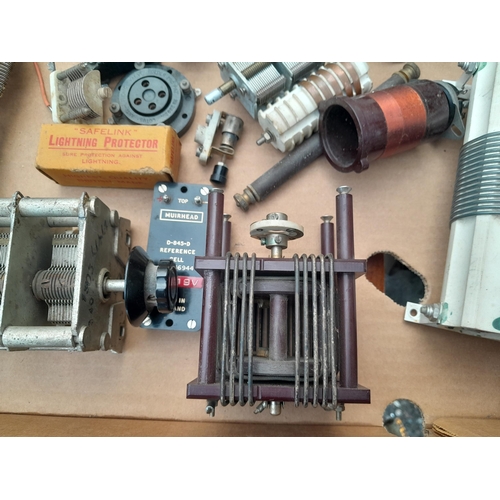 48 - Vintage radio and television interest : Assorted vintage electrical components, resistors, lightenin... 