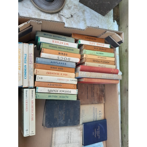 154 - Assorted Observer books, manuals, railway interest