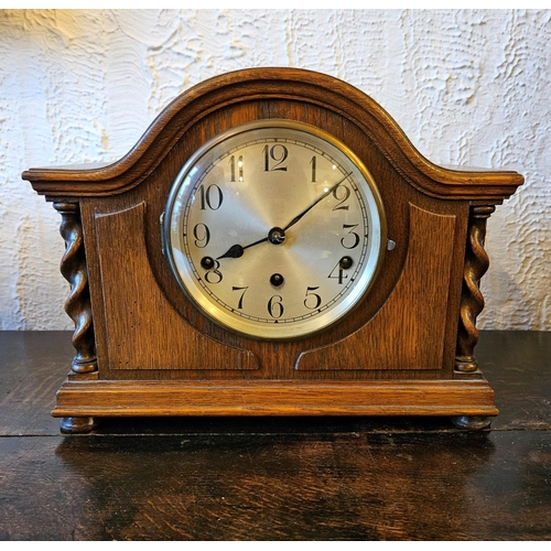 553 - Oak case mantle clock