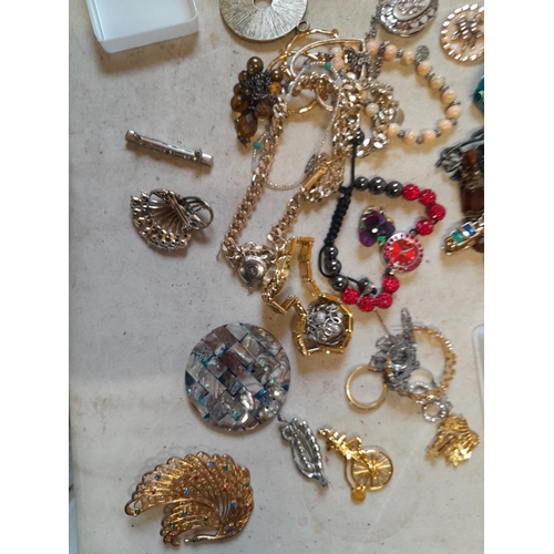 40 - Costume jewellery, small amount of silver included