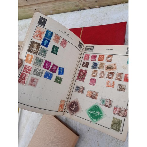 43 - Stamps of the World presented used and occasionally mint in sparsely filled stock books and albums, ... 