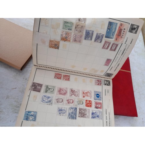 43 - Stamps of the World presented used and occasionally mint in sparsely filled stock books and albums, ... 