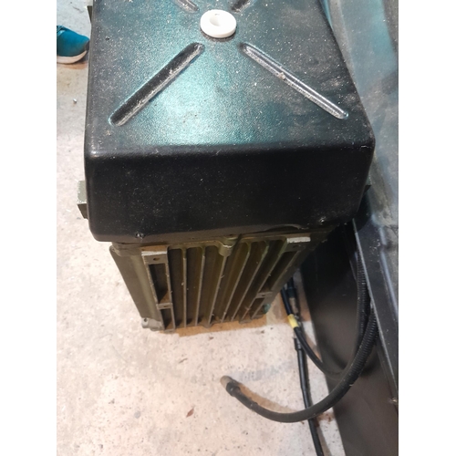 195 - Unknown electrical device, possibly generator