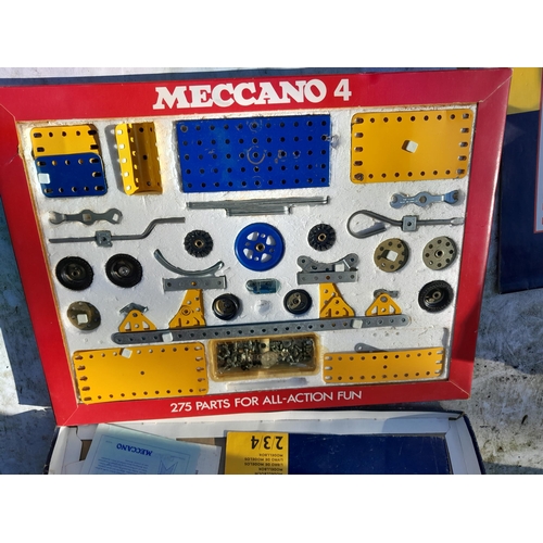 213 - Boxed Meccano 4 with instructions