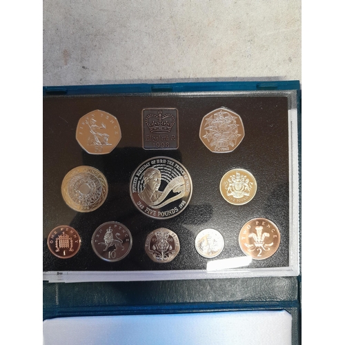 228 - Coins : GB 1998 & 1999 9 coin proof sets as issued and accompanied with COAs, very occasional toning... 