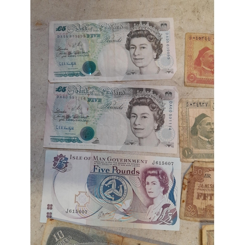 244 - Bank notes : 3 x £5 notes (2 x Bank of England , 1 x Isle of Man) & other notes from around the worl... 