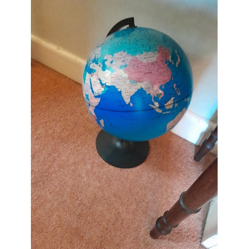 12 - Quartz carriage clock and students globe