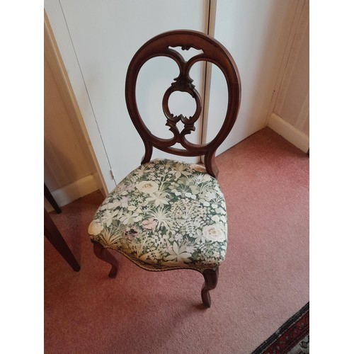 34 - 19th century mahogany tip top card table 80 cms x 39 cms x 77 cms , 2 x Edwardian chairs and mirror