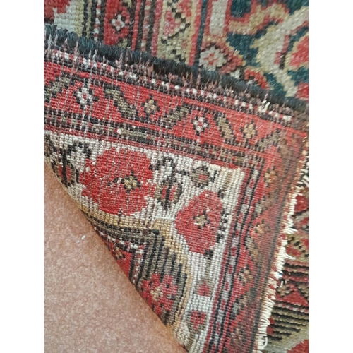 45 - Early 20th century hand woven Persian rug 165 cms x 108 cms