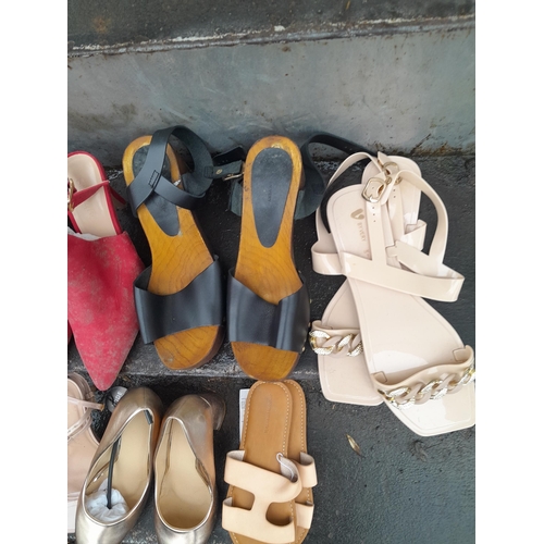 279 - Assorted ladies shoes