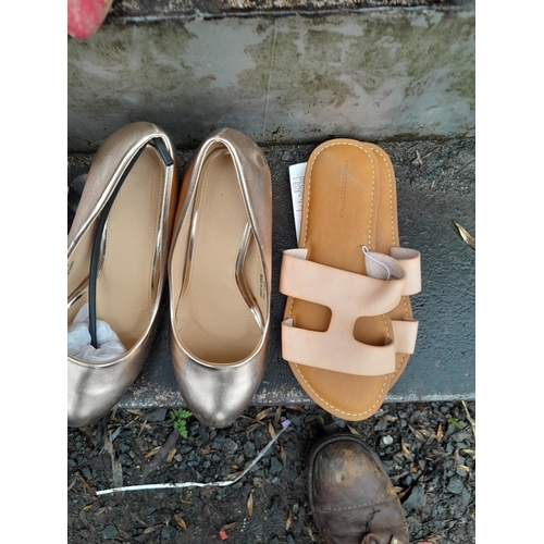 279 - Assorted ladies shoes