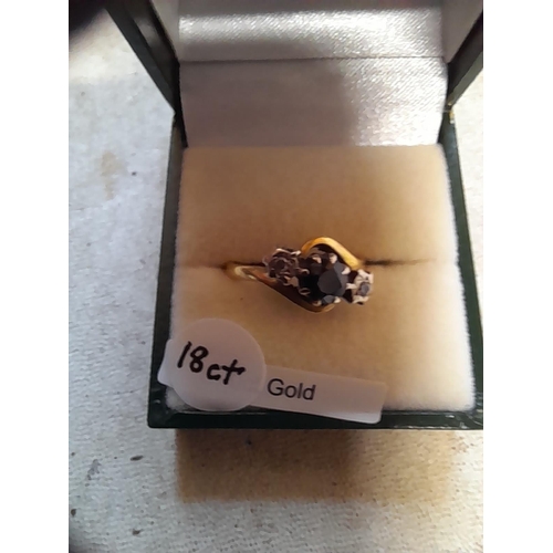 288 - 18 ct gold ring set with diamond and single sapphire size N 4.4g in presentation box