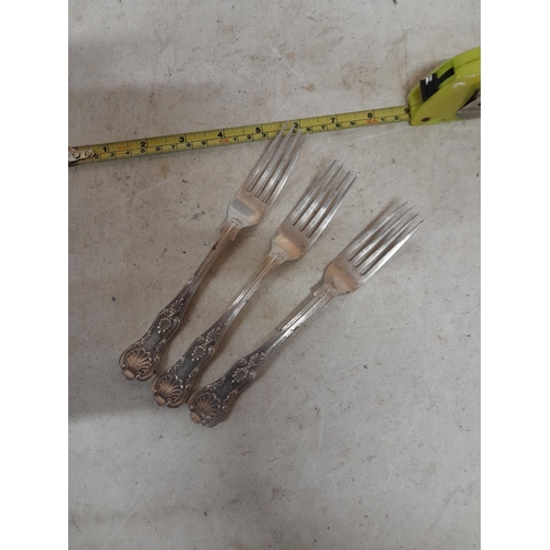 368 - Set of three solid silver table forks Sheffield 1903 Walker and Hall  178 g