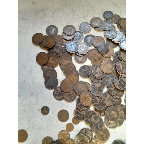 12 - 2. 7 kg approx of UK copper coins from 19th - 21st century