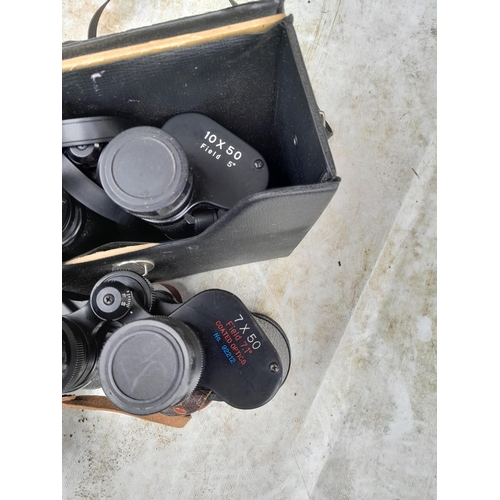 28 - 2 x pairs of binoculars : 1 x Hans Weiss 10 x 50 , Luft Flugel  7 x 50