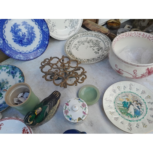 109 - Assorted Victorian and later pottery plates etc.