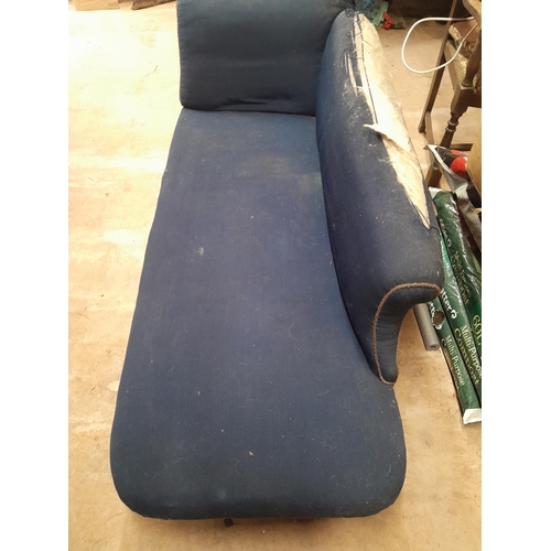 115 - Early 20th century chaise longue for restoration