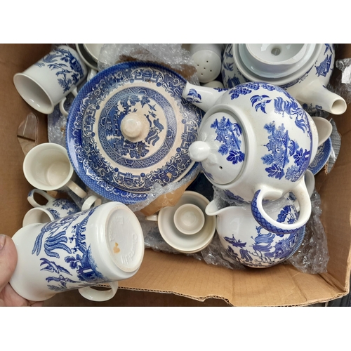 281 - Box of vintage Staffordshire pottery blue and white pottery some crazing