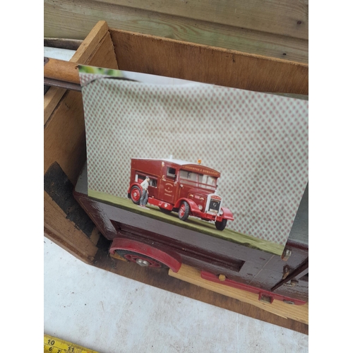 297 - Hand made scale model of a fairground A & R Scammel Lorry in carry case, exhibited at steam fairs