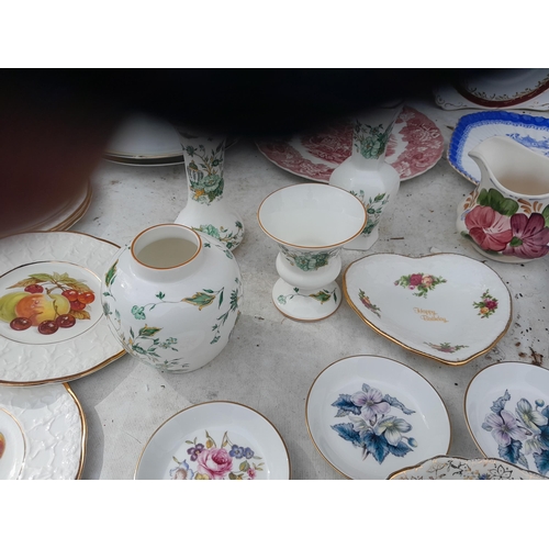 709 - Decorative china and glass ware : Crown Staffordshire Kowloon etc.