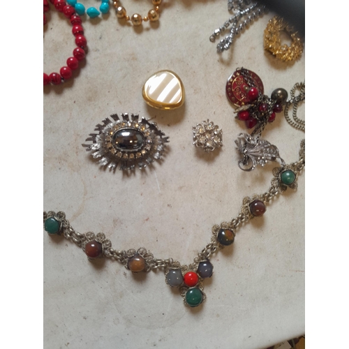 715 - Costume jewellery, small amount of silver noticed, lower grade silver and hardstone necklace, brooch... 