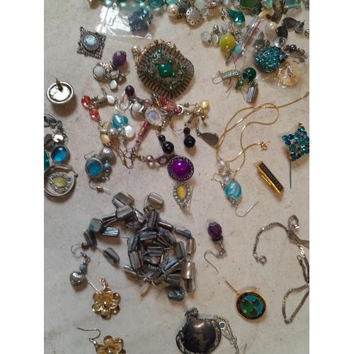 716 - Costume jewellery, small amount of silver noticed, earrings etc.