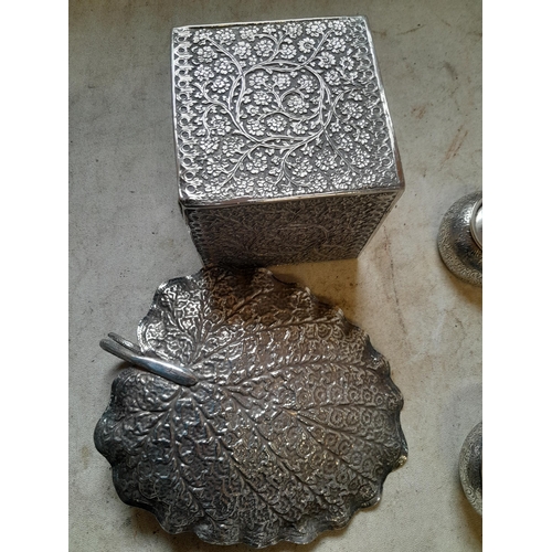 13 - South East Asian silver caddy and dish with floral decoration 372 g