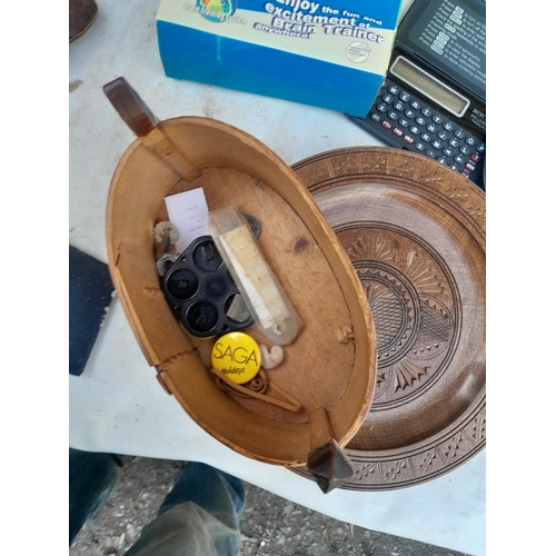 50 - Box of oddments : radios, late 19th / early 20th century Norwegian oval birch wood box, Acme thunder... 