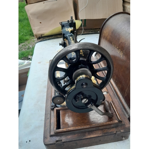 77 - Vintage Singer sewing machine in wooden case