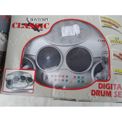 90 - Boxed Bontempi drum machine and juicer