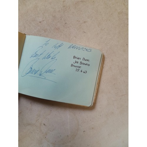 556 - Autograph album : Joe Brown, Rolf Harris and others