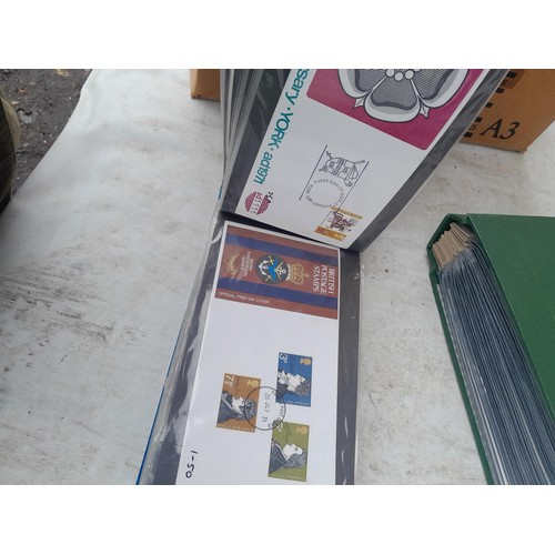 62 - Stamps : box containing 6 x binders of Stamp First Day Covers